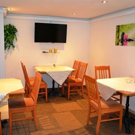 Pension-Gaestehaus Oberscheven Leipziger Neuseenland Kitzscher ภายนอก รูปภาพ